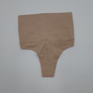 SKIMS CORE CONTROL HIGH-WAISTED THONG Size S/M